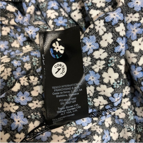 F&F Casual Collection V Neck Buttoned Belted Blue White Daisy Floral Jumpsuit 12 - Picture 12 of 12